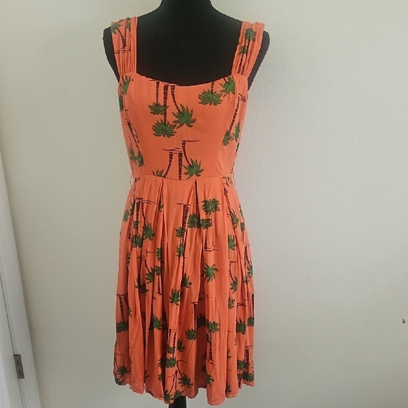 Collectif Palm Tree Dress - No Belt - Picture 2 of 7